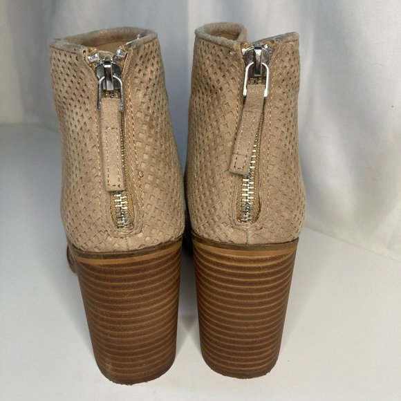 Steve Madden 'Replay' Ankle Boots Size 8 1/2 Taupe Tan Suede and Suede Mesh - Picture 3 of 9